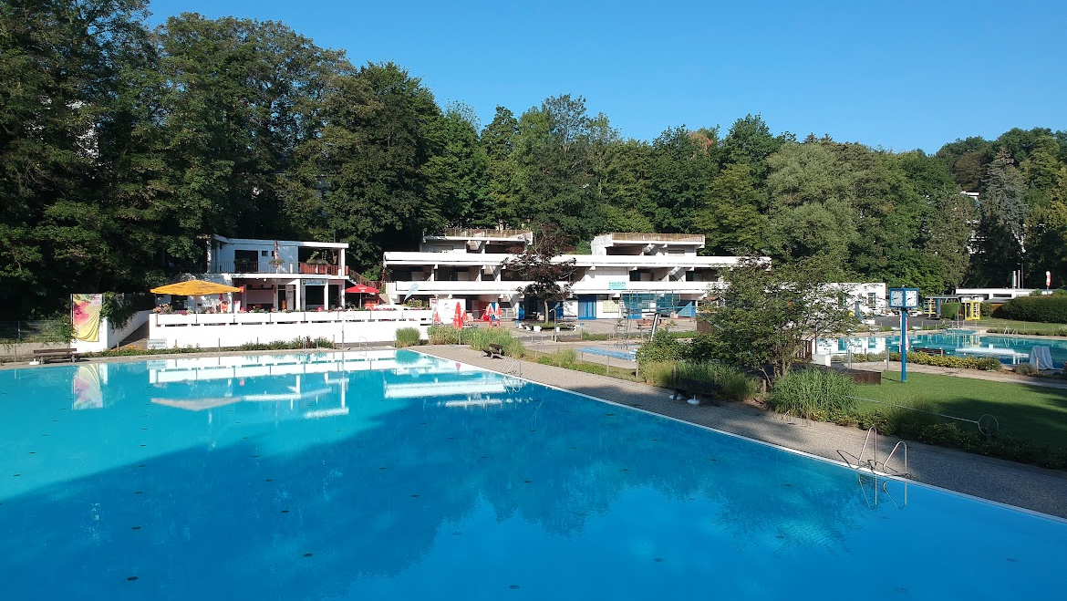 Das Melbbad in Bonn – Freibad im grünen Melbtal